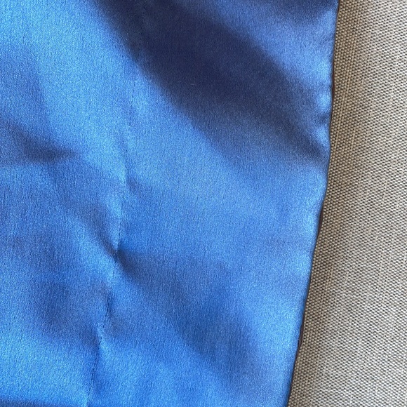 Swimsuits for all reversible multi-way satin scarf - Picture 5 of 8